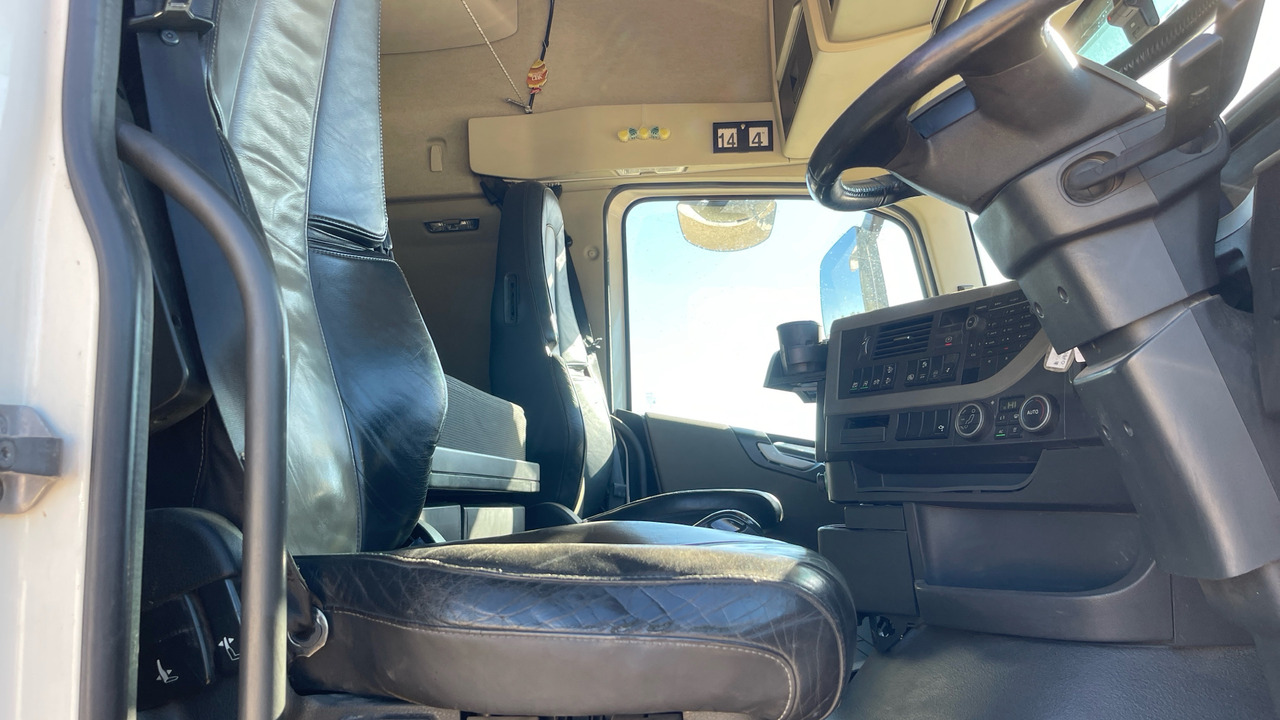 Volvo FH 500 - Tractor unit: picture 5 Volvo FH 500 - Tractor unit: picture 5