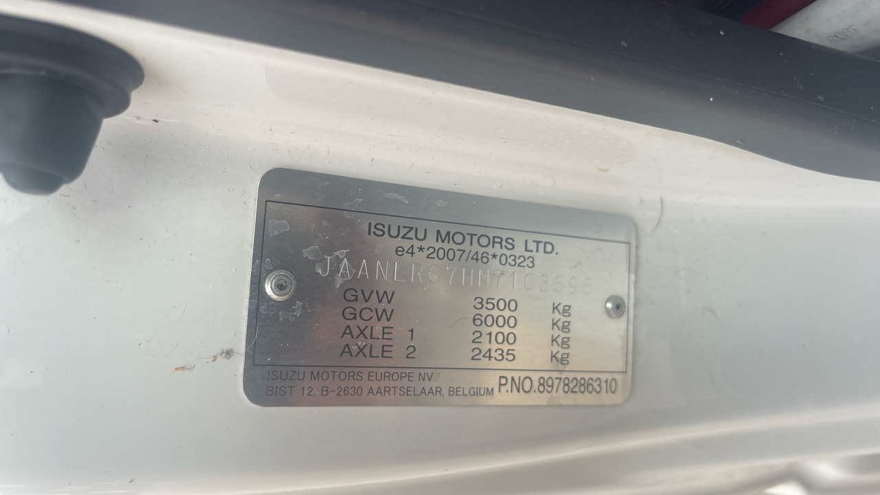 Truck, Municipal/ Special vehicle Isuzu Grafter N35.125: picture 10