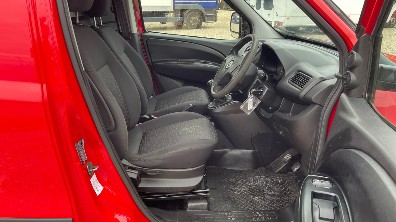 VAUXHALL COMBO 2000 1.6 CDTI 16V 105ps H1 Van - Small van: picture 5 VAUXHALL COMBO 2000 1.6 CDTI 16V 105ps H1 Van - Small van: picture 5
