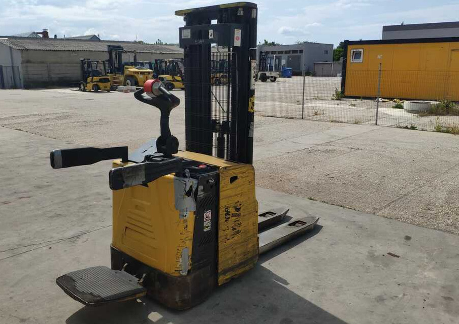 Yale MS15X IL - Stacker: picture 3 Yale MS15X IL - Stacker: picture 3