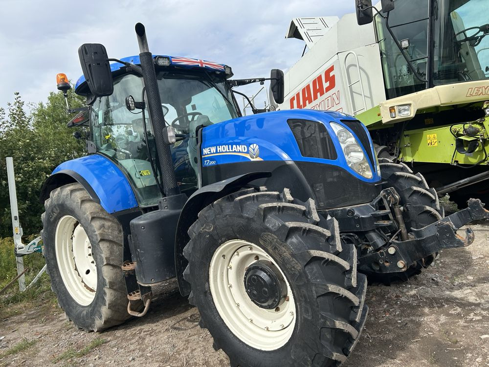 New Holland T7.200 skrzynia stopniowa 2013r TUZ Monitor Nowe Opon - Farm tractor: picture 1 New Holland T7.200 skrzynia stopniowa 2013r TUZ Monitor Nowe Opon - Farm tractor: picture 1