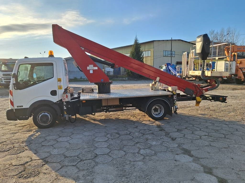 GSR 200 T - Truck mounted aerial platform: picture 1 GSR 200 T - Truck mounted aerial platform: picture 1