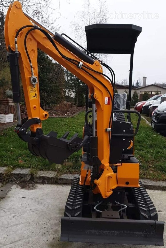 Berger Kraus Mini Excavator BK800BS torsion arm with FULL equipment - Mini excavator: picture 3 Berger Kraus Mini Excavator BK800BS torsion arm with FULL equipment - Mini excavator: picture 3