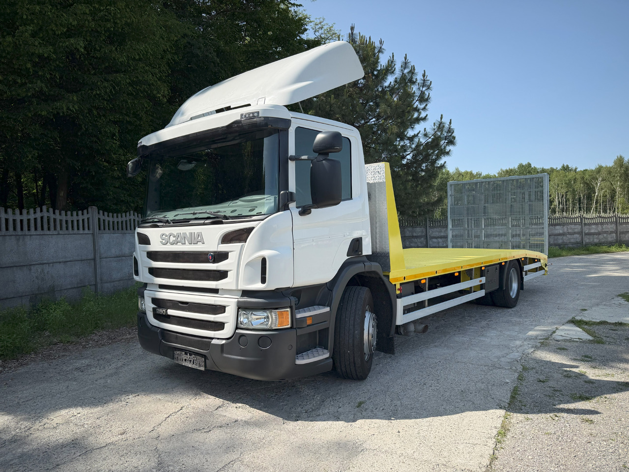 SCANIA P280 - Tow truck: picture 2 SCANIA P280 - Tow truck: picture 2