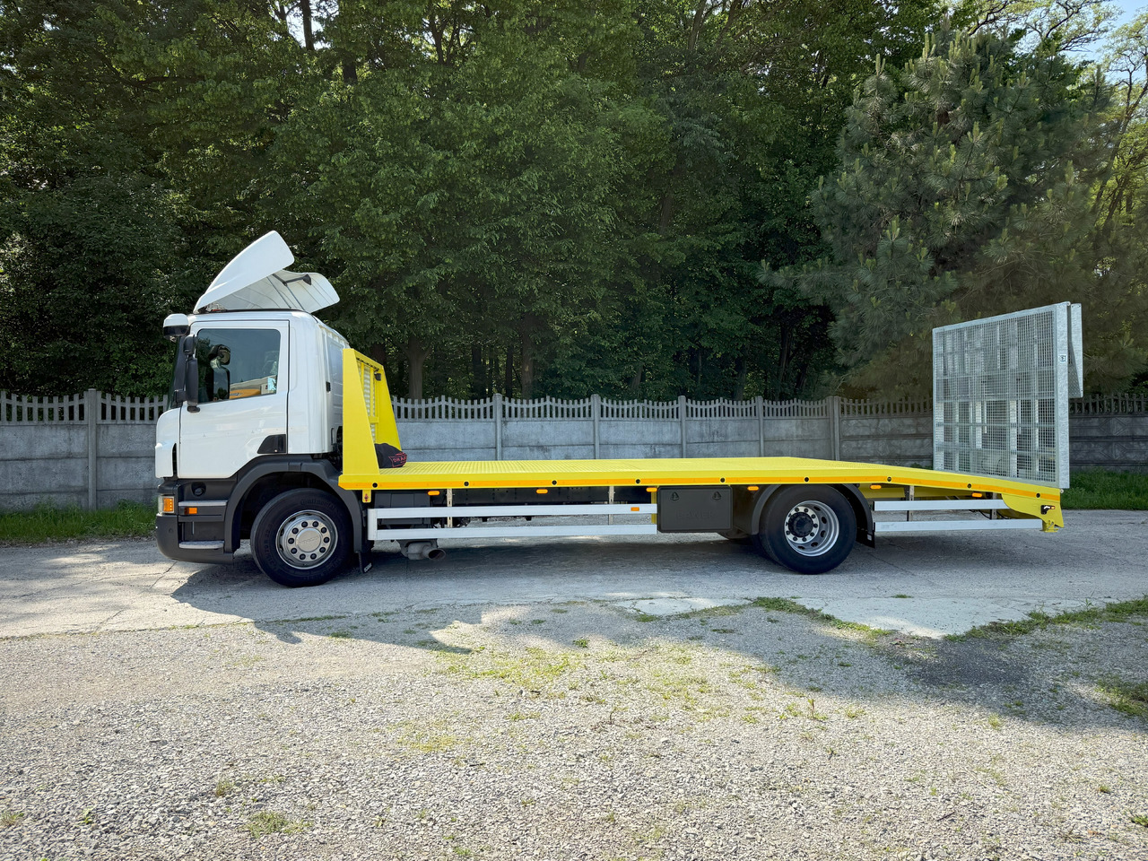 SCANIA P280 - Tow truck: picture 3 SCANIA P280 - Tow truck: picture 3