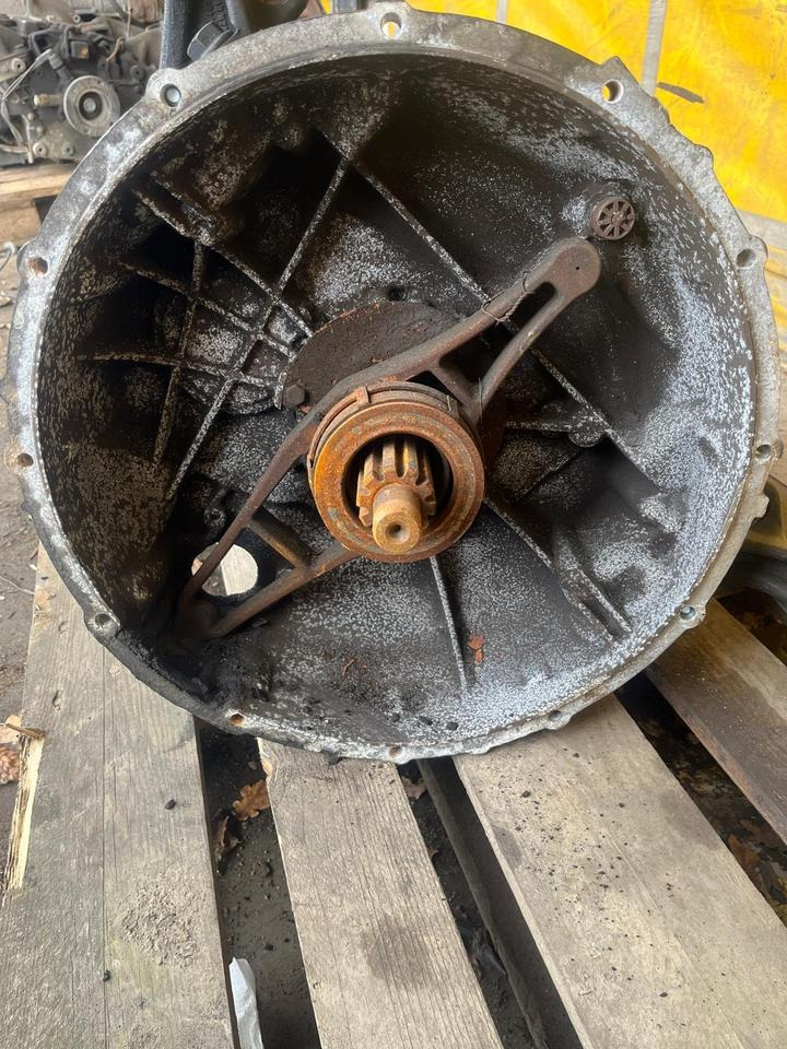 MAN TGL Schaltgetriebe 6 S 800 TO 81.32004-6180 - Transmission for Truck: picture 1 MAN TGL Schaltgetriebe 6 S 800 TO 81.32004-6180 - Transmission for Truck: picture 1
