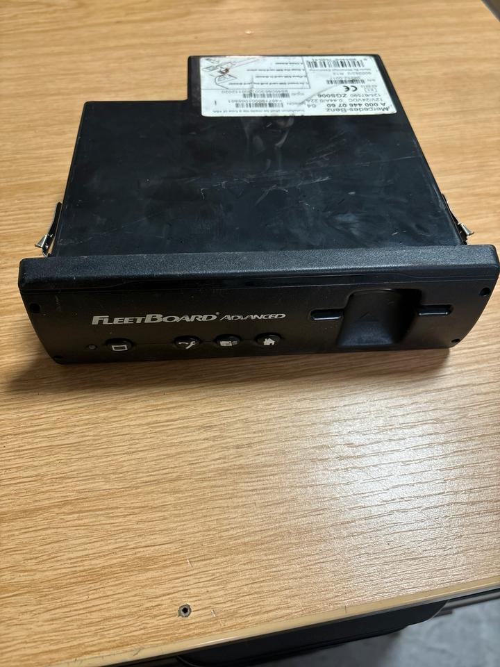 Mercedes-Benz FLEETBOARD ADVANCED Tachograph A0004460760 - Tachograph for Truck: picture 1 Mercedes-Benz FLEETBOARD ADVANCED Tachograph A0004460760 - Tachograph for Truck: picture 1