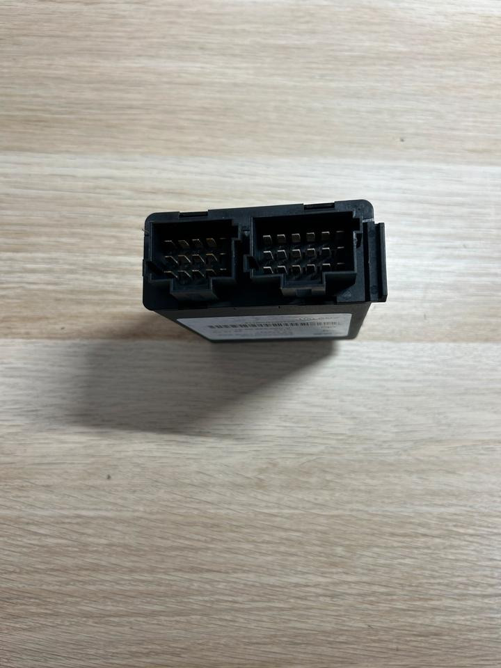 Mercedes Benz VDO Elektronik HPS Steuergerät A0004460431 - ECU for Truck: picture 5 Mercedes Benz VDO Elektronik HPS Steuergerät A0004460431 - ECU for Truck: picture 5