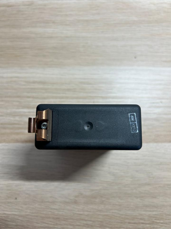 Mercedes Benz VDO Elektronik HPS Steuergerät A0004460431 - ECU for Truck: picture 3 Mercedes Benz VDO Elektronik HPS Steuergerät A0004460431 - ECU for Truck: picture 3