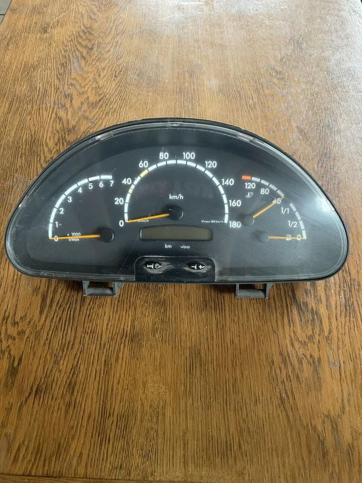 Mercedes Sprinter Kombiinstrument Tacho A0014468521 - Tachograph for Truck: picture 1 Mercedes Sprinter Kombiinstrument Tacho A0014468521 - Tachograph for Truck: picture 1