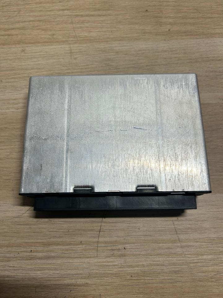 MAN Siemens VDO Elektronik FFR Steuergerät 81.25805.7052 - Spare parts: picture 4 MAN Siemens VDO Elektronik FFR Steuergerät 81.25805.7052 - Spare parts: picture 4