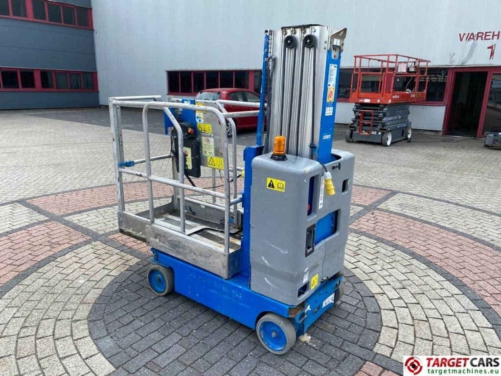 Genie GR-20 RunAbout Electric Vertical Mast Lift 802cm - Vertical mast lift: picture 4 Genie GR-20 RunAbout Electric Vertical Mast Lift 802cm - Vertical mast lift: picture 4