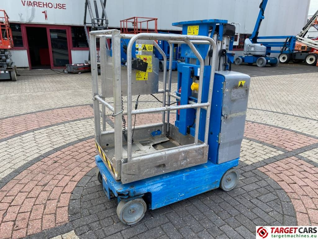 Genie GR15 RunAbout Electric Vertical Mast Lift 652cm - Vertical mast lift: picture 1 Genie GR15 RunAbout Electric Vertical Mast Lift 652cm - Vertical mast lift: picture 1