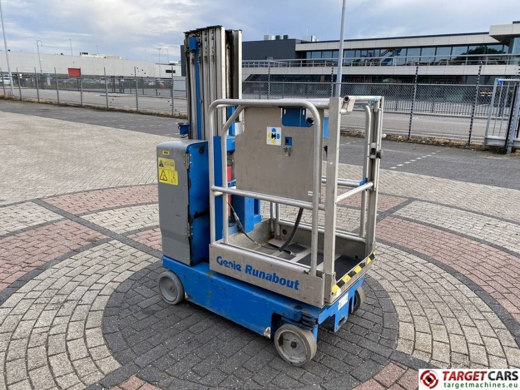 Genie GR20 Runabout Electric Vertical Mast Lift 802cm - Vertical mast lift: picture 2 Genie GR20 Runabout Electric Vertical Mast Lift 802cm - Vertical mast lift: picture 2