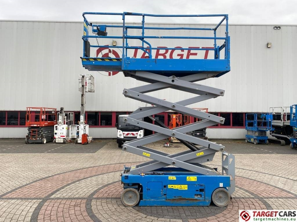 Genie GS-2632 Electric GS2632 Scissor Work Lift 992cm - Scissor lift: picture 5 Genie GS-2632 Electric GS2632 Scissor Work Lift 992cm - Scissor lift: picture 5