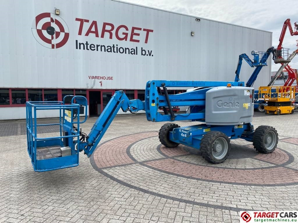 Genie Z-45/25J Articulated 4x4 Diesel Boom Work Lift 16M - Articulated boom lift: picture 1 Genie Z-45/25J Articulated 4x4 Diesel Boom Work Lift 16M - Articulated boom lift: picture 1
