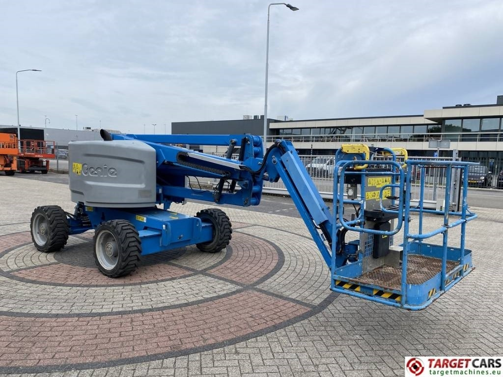 Genie Z-45/25J Diesel 4x4 Articulated Boom Lift 1605cm - Articulated boom lift: picture 2 Genie Z-45/25J Diesel 4x4 Articulated Boom Lift 1605cm - Articulated boom lift: picture 2