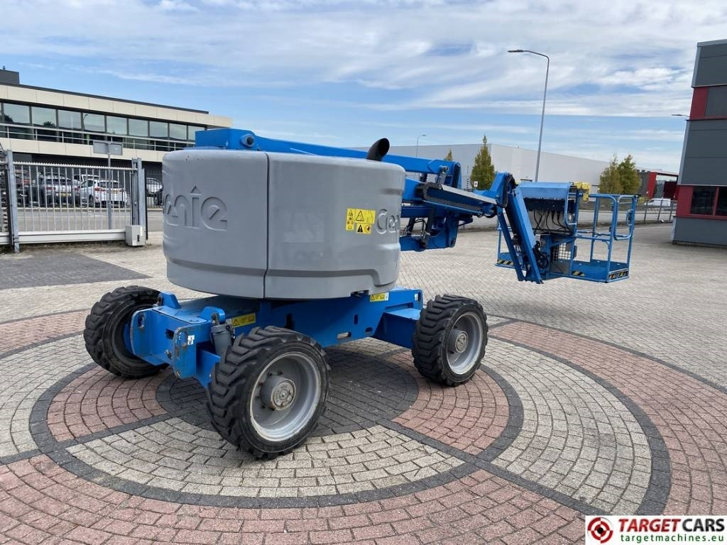 Genie Z-45/25J Diesel 4x4 Articulated Boom Lift 1605cm - Articulated boom lift: picture 3 Genie Z-45/25J Diesel 4x4 Articulated Boom Lift 1605cm - Articulated boom lift: picture 3