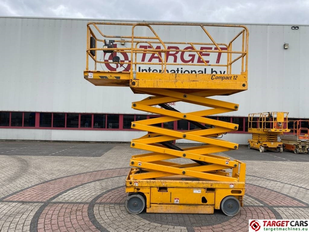 Haulotte Compact 12 Electric Scissor Work Lift 1200cm - Scissor lift: picture 5 Haulotte Compact 12 Electric Scissor Work Lift 1200cm - Scissor lift: picture 5
