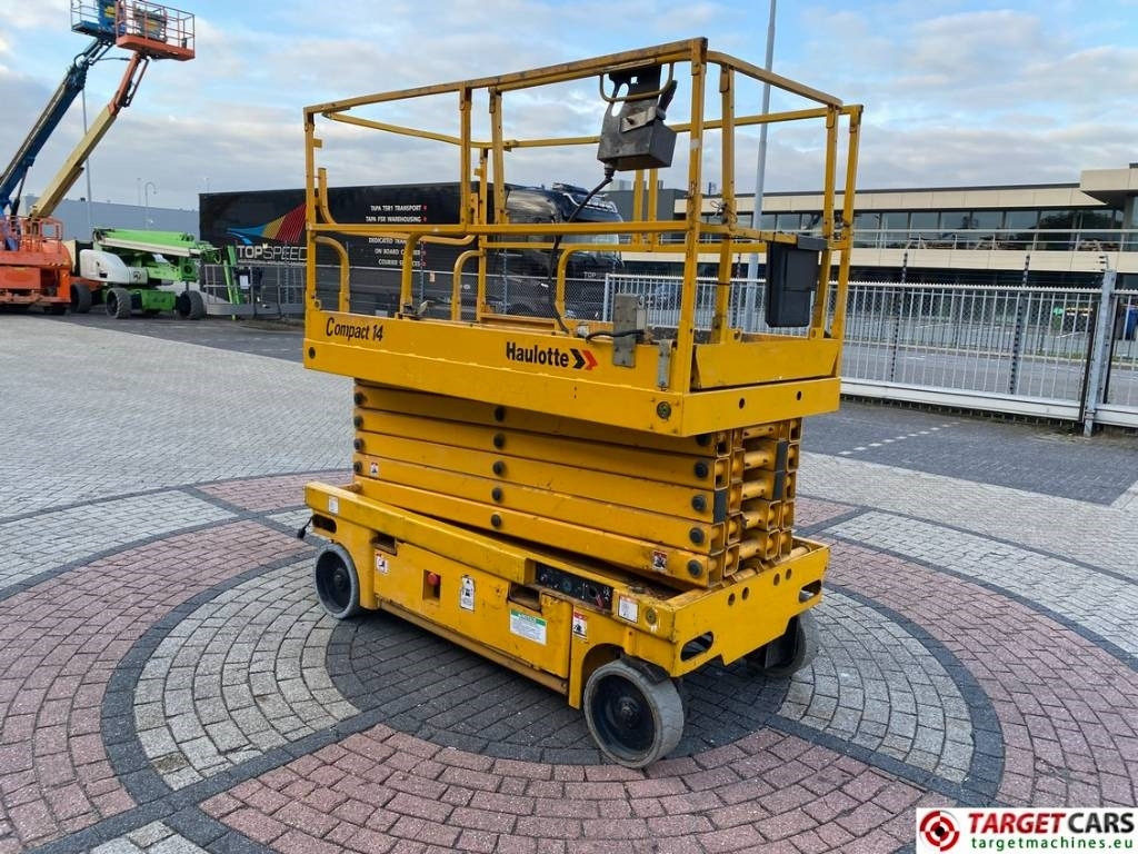Haulotte Compact 14 Electric Scissor Work Lift 1385cm  - Scissor lift: picture 2 Haulotte Compact 14 Electric Scissor Work Lift 1385cm  - Scissor lift: picture 2