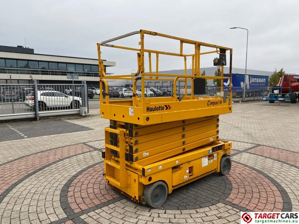 Haulotte Compact 14 Electric Scissor Work Lift 1385cm  - Scissor lift: picture 3 Haulotte Compact 14 Electric Scissor Work Lift 1385cm  - Scissor lift: picture 3