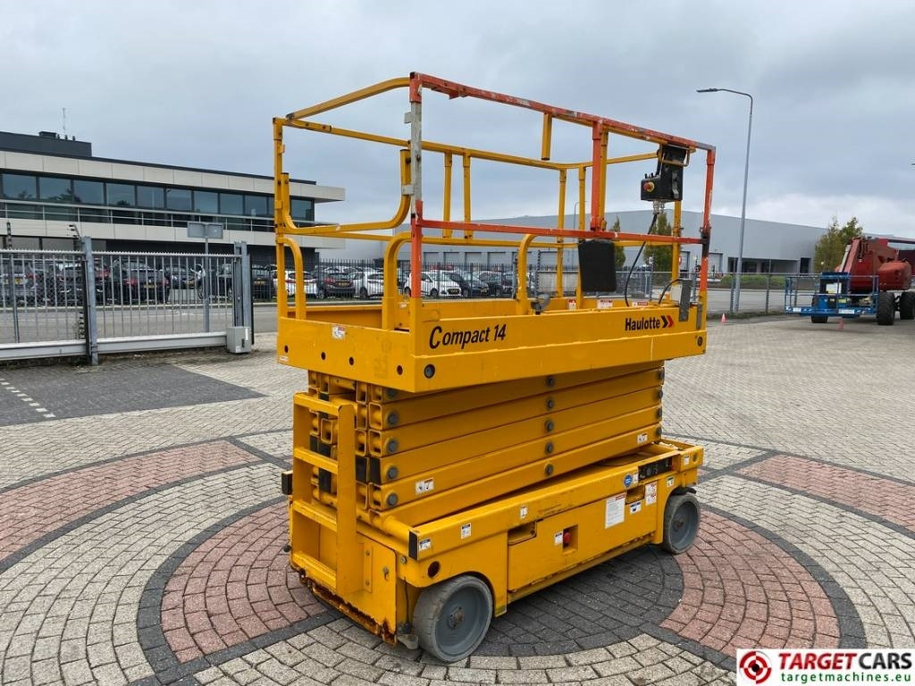 Haulotte Compact 14 Electric Scissor Work Lift 1385cm  - Scissor lift: picture 3 Haulotte Compact 14 Electric Scissor Work Lift 1385cm  - Scissor lift: picture 3