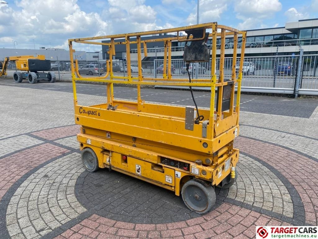 Haulotte Compact 8 Electric Scissor Work Lift 818cm  - Scissor lift: picture 2 Haulotte Compact 8 Electric Scissor Work Lift 818cm  - Scissor lift: picture 2