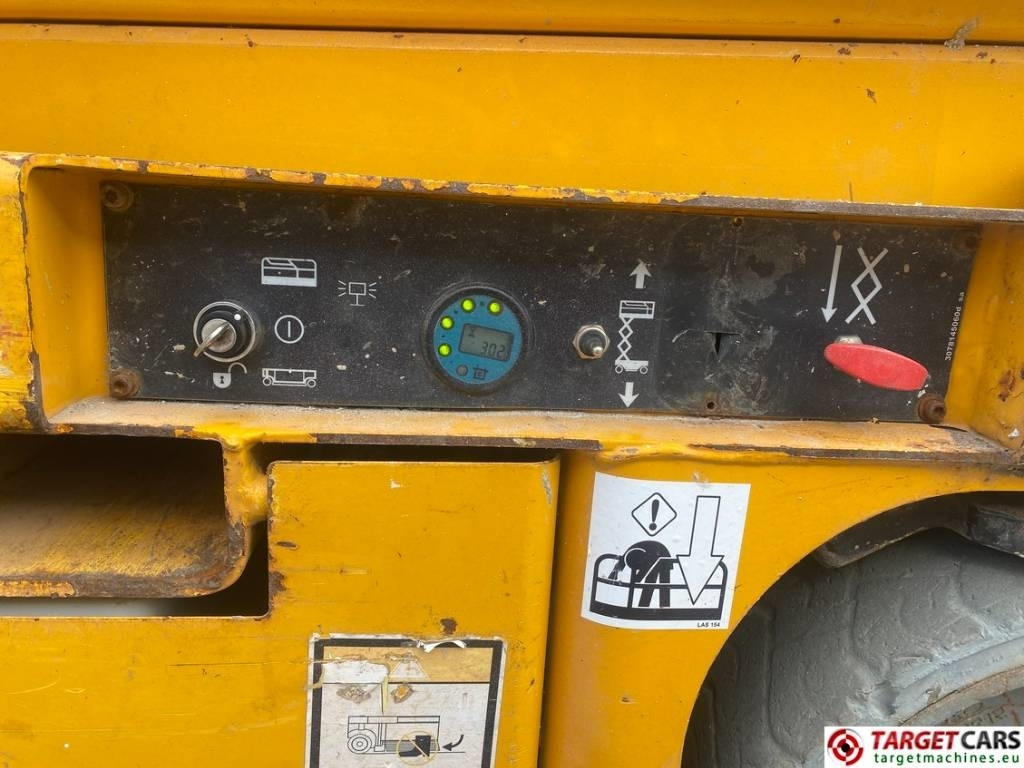 Scissor lift Haulotte Compact 8 Electric Scissor Work Lift 818cm: picture 12 Scissor lift Haulotte Compact 8 Electric Scissor Work Lift 818cm: picture 12