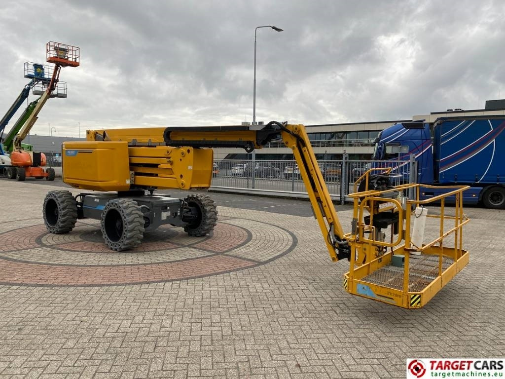 Haulotte HA20LE Pro HyBrid 4x4x4 Articulated Boomlift 20.8M  - Articulated boom lift: picture 2 Haulotte HA20LE Pro HyBrid 4x4x4 Articulated Boomlift 20.8M  - Articulated boom lift: picture 2