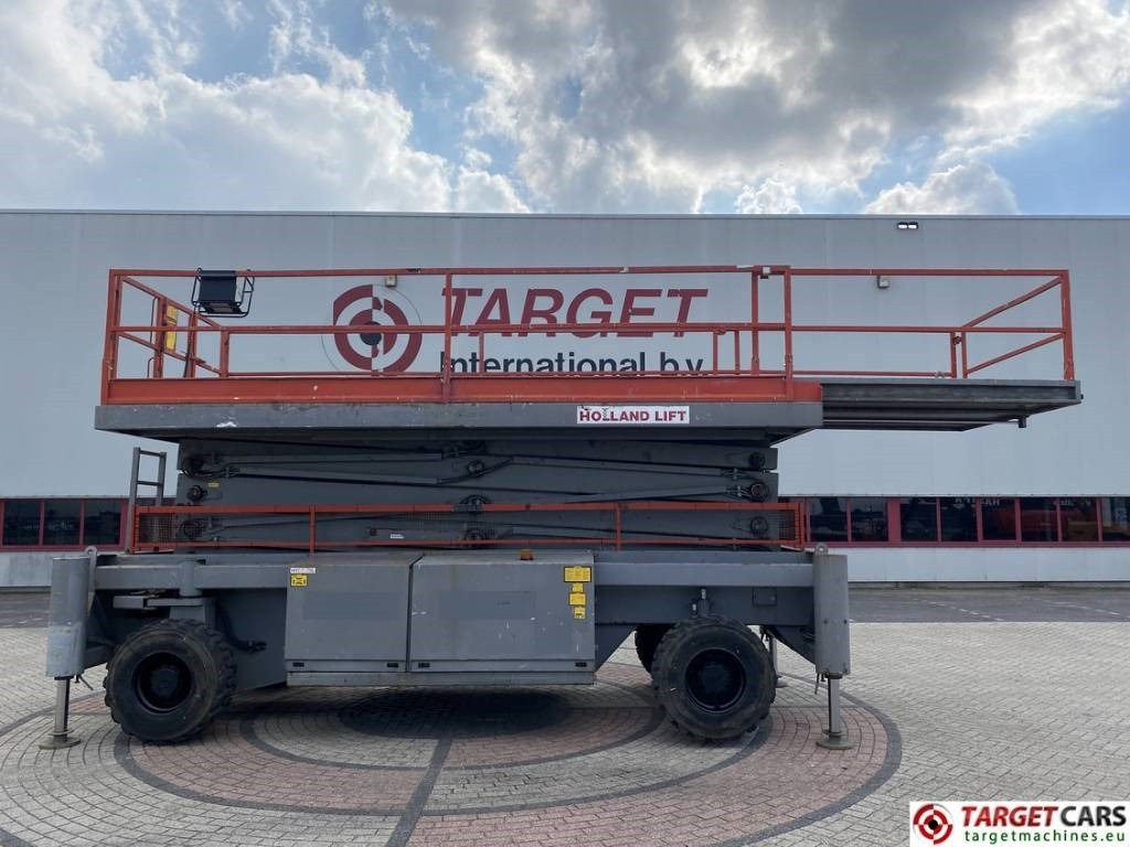 Holland Lift Combistar M-250DL27 diesel scissor worklift 27.20M - Scissor lift: picture 5 Holland Lift Combistar M-250DL27 diesel scissor worklift 27.20M - Scissor lift: picture 5