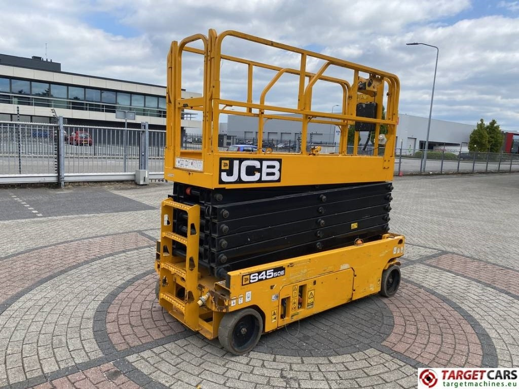 JCB S4550E Electric Scissor Work Lift 1580cm - Scissor lift: picture 3 JCB S4550E Electric Scissor Work Lift 1580cm - Scissor lift: picture 3