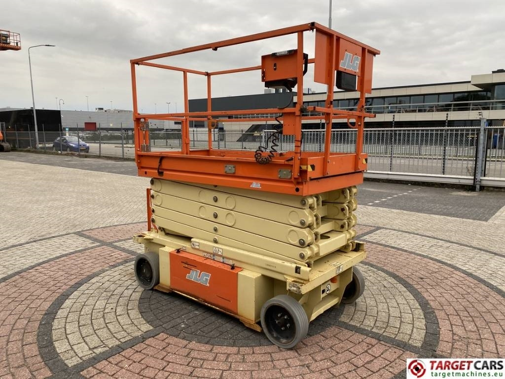 JLG 10RS Electric Scissor Work Lift 1175cm - Scissor lift: picture 2 JLG 10RS Electric Scissor Work Lift 1175cm - Scissor lift: picture 2