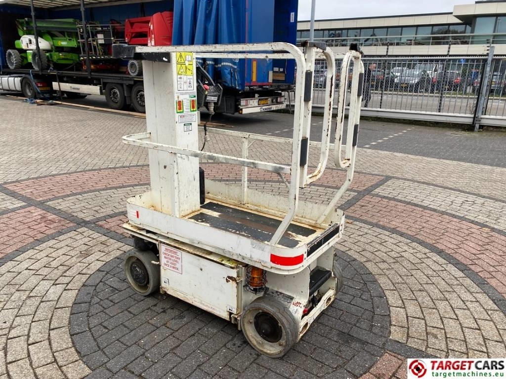 JLG 1230ES Electric Vertical Mast Work Lift 566cm - Vertical mast lift: picture 2 JLG 1230ES Electric Vertical Mast Work Lift 566cm - Vertical mast lift: picture 2