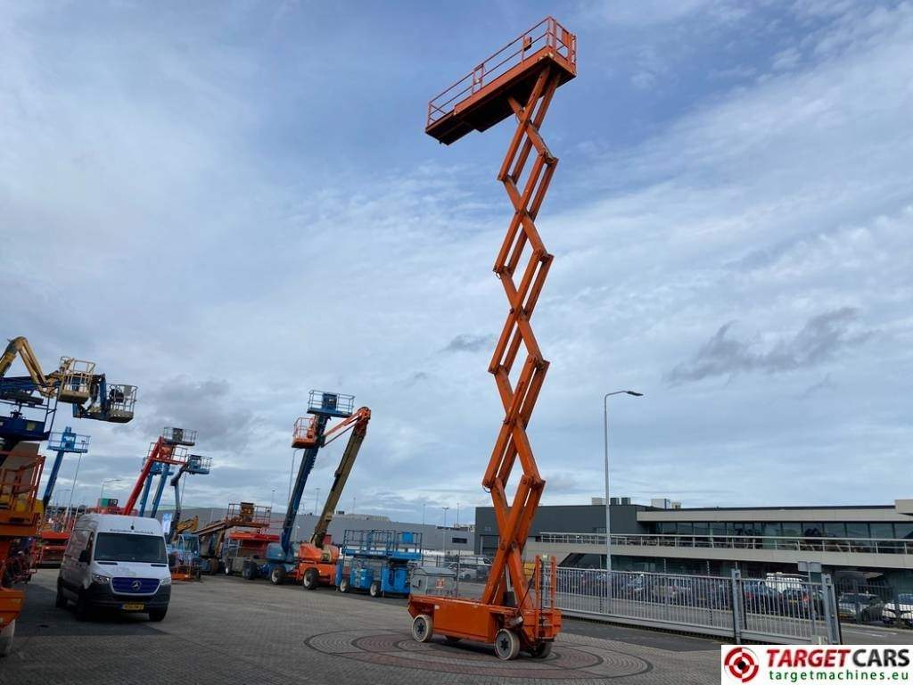 Scissor lift JLG 153-12 Liftlux Electric Scissor Work Lift 1730cm: picture 7 Scissor lift JLG 153-12 Liftlux Electric Scissor Work Lift 1730cm: picture 7