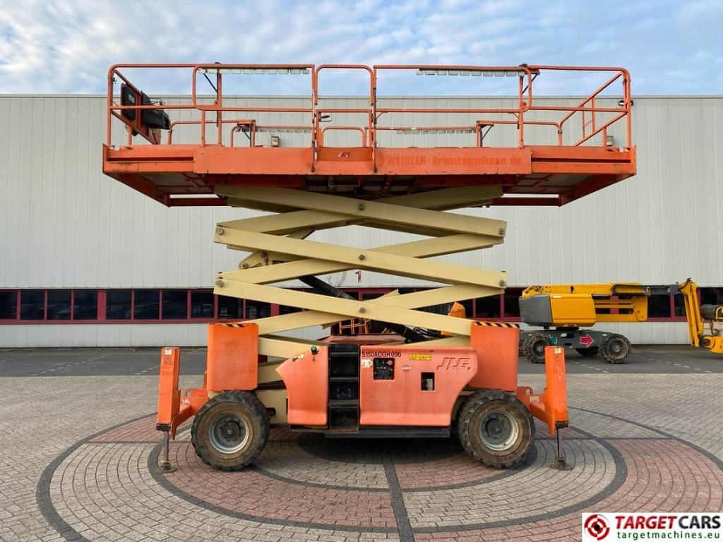 JLG 4394RT Diesel 4x4 Scissor Work Lift 1511cm - Scissor lift: picture 5 JLG 4394RT Diesel 4x4 Scissor Work Lift 1511cm - Scissor lift: picture 5