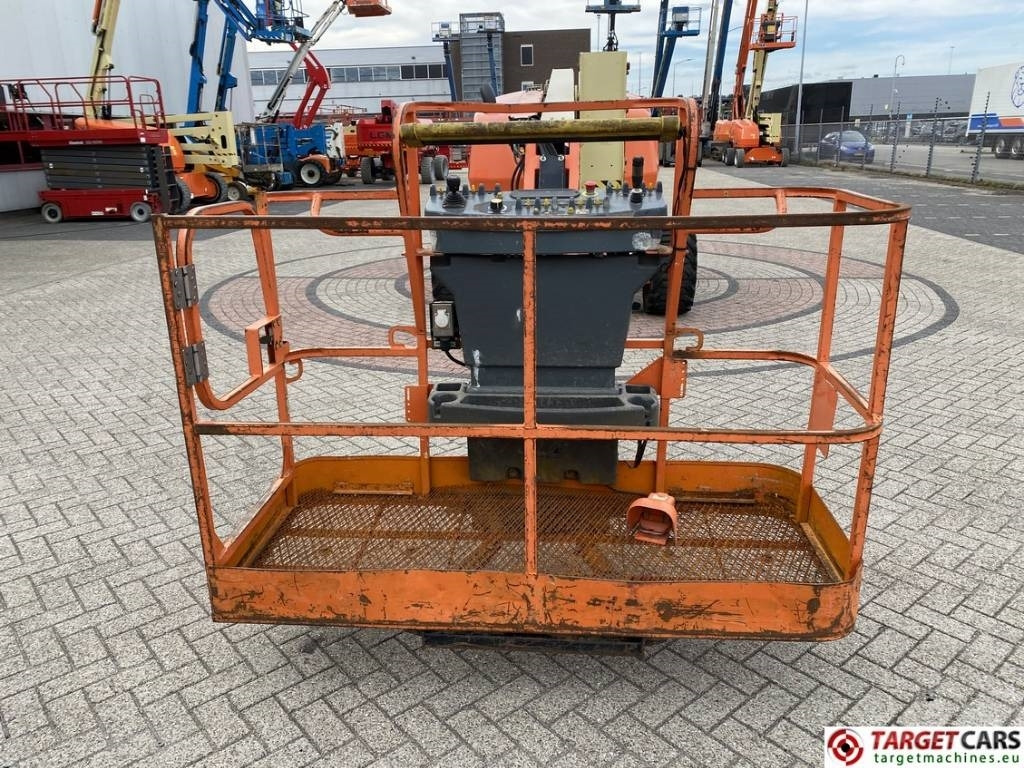 Leasing of JLG 520AJ Articulated 4x4 Diesel Boom Work Lift 1800cm JLG 520AJ Articulated 4x4 Diesel Boom Work Lift 1800cm: picture 8 Leasing of JLG 520AJ Articulated 4x4 Diesel Boom Work Lift 1800cm JLG 520AJ Articulated 4x4 Diesel Boom Work Lift 1800cm: picture 8