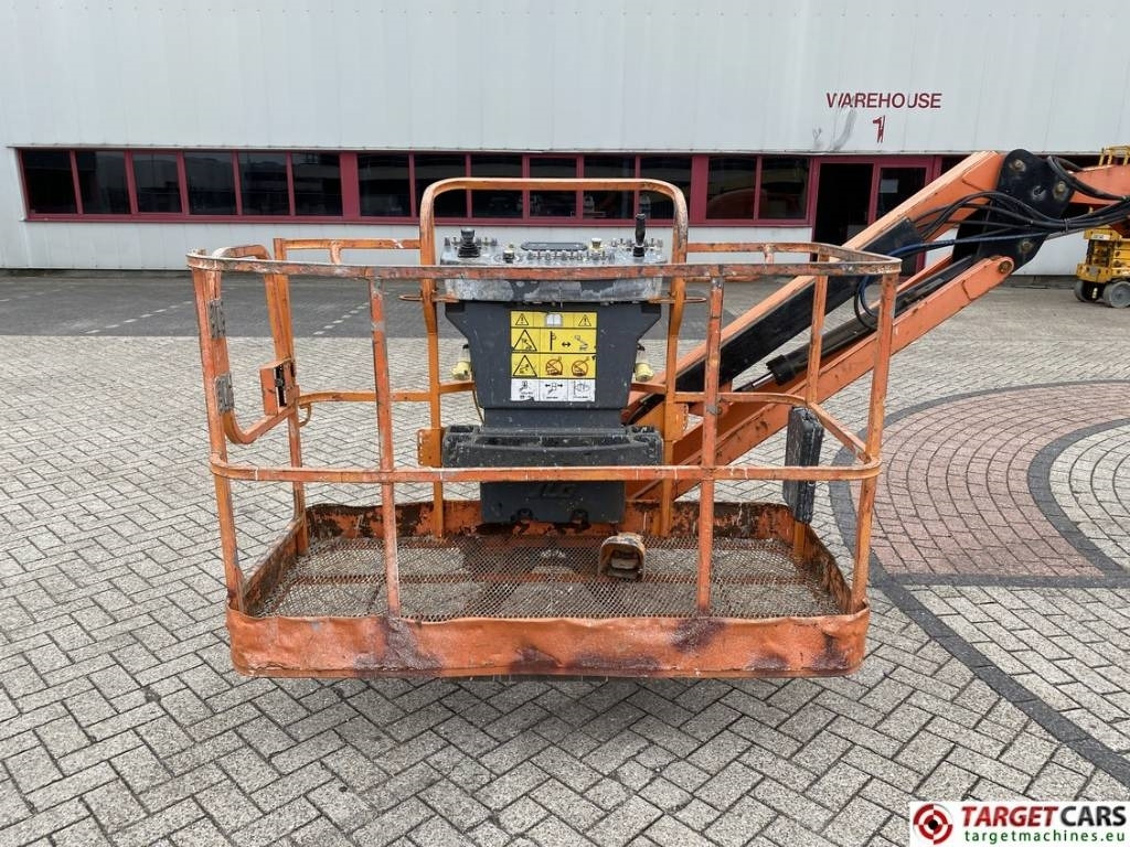 Articulated boom lift JLG 600AJ Articulated 4x4 Diesel Boom Work Lift 2047cm: picture 17