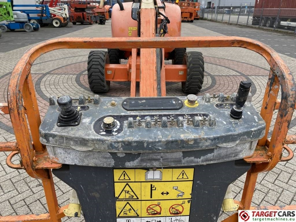 Articulated boom lift JLG 600AJ Articulated 4x4 Diesel Boom Work Lift 2047cm: picture 9
