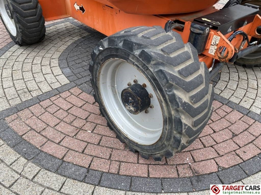 Articulated boom lift JLG 600AJ Articulated 4x4 Diesel Boom Work Lift 2047cm: picture 24