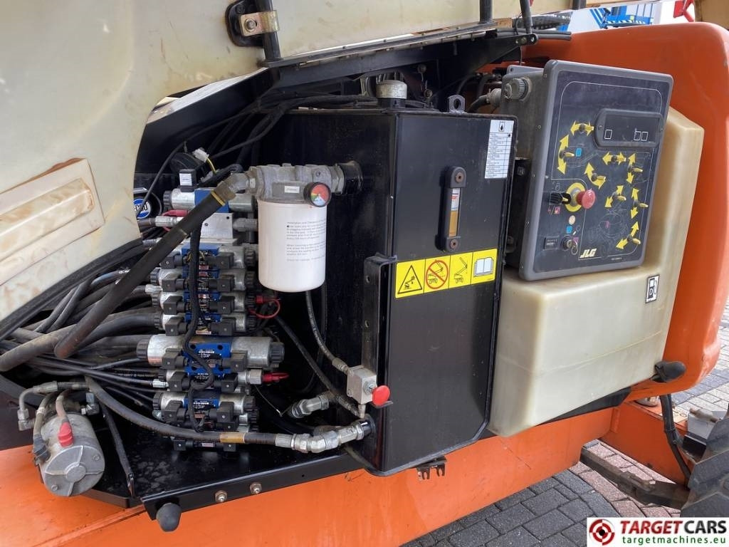 Articulated boom lift JLG 600AJ Articulated 4x4 Diesel Boom Work Lift 2047cm: picture 13