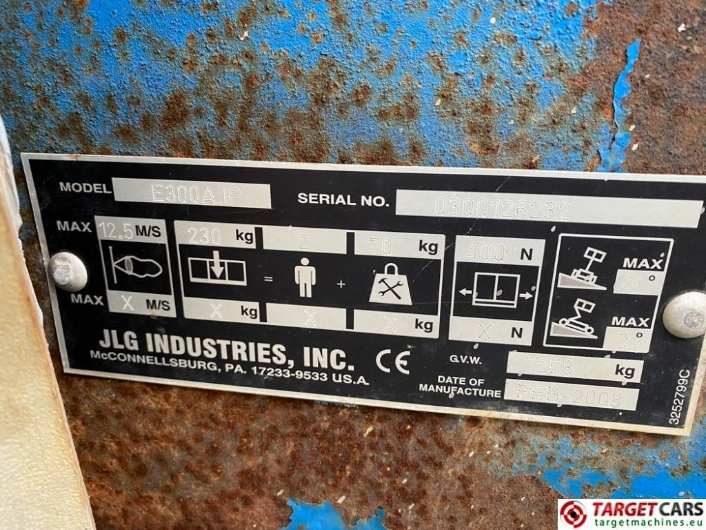 Leasing of JLG E300AJP Articulated Jib Plus Boom Work Lift 1097cm JLG E300AJP Articulated Jib Plus Boom Work Lift 1097cm: picture 10 Leasing of JLG E300AJP Articulated Jib Plus Boom Work Lift 1097cm JLG E300AJP Articulated Jib Plus Boom Work Lift 1097cm: picture 10