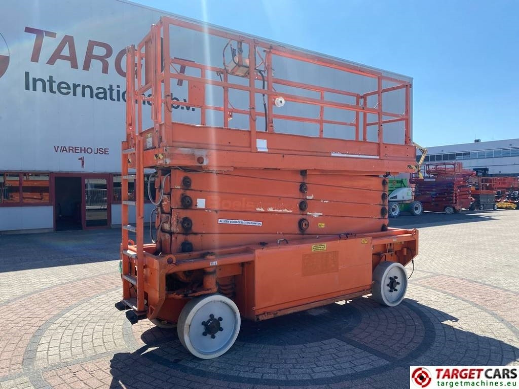 JLG Liftlux 153-12 Electric Scissor Work Lift 1730cm - Scissor lift: picture 1 JLG Liftlux 153-12 Electric Scissor Work Lift 1730cm - Scissor lift: picture 1