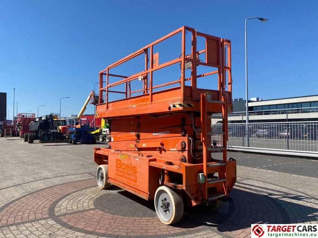 JLG Liftlux 153-12 Electric Scissor Work Lift 1730cm - Scissor lift: picture 2 JLG Liftlux 153-12 Electric Scissor Work Lift 1730cm - Scissor lift: picture 2