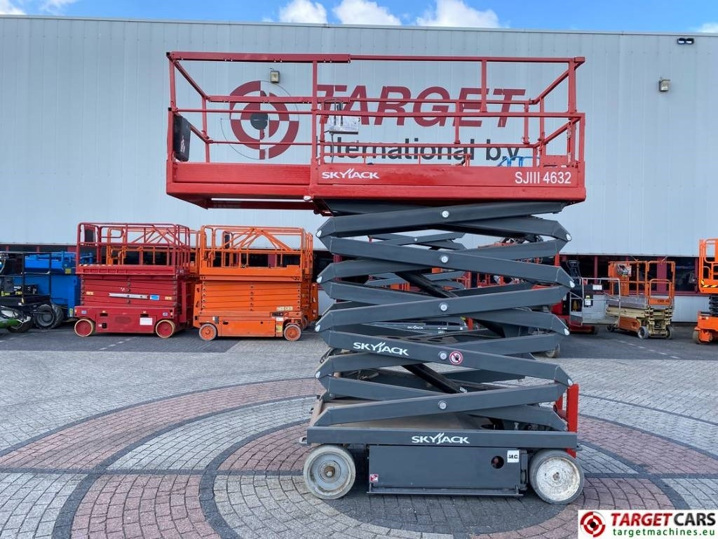SkyJack SJ4632 Electric 4632 Scissor Work Lift 1170cm - Scissor lift: picture 5 SkyJack SJ4632 Electric 4632 Scissor Work Lift 1170cm - Scissor lift: picture 5