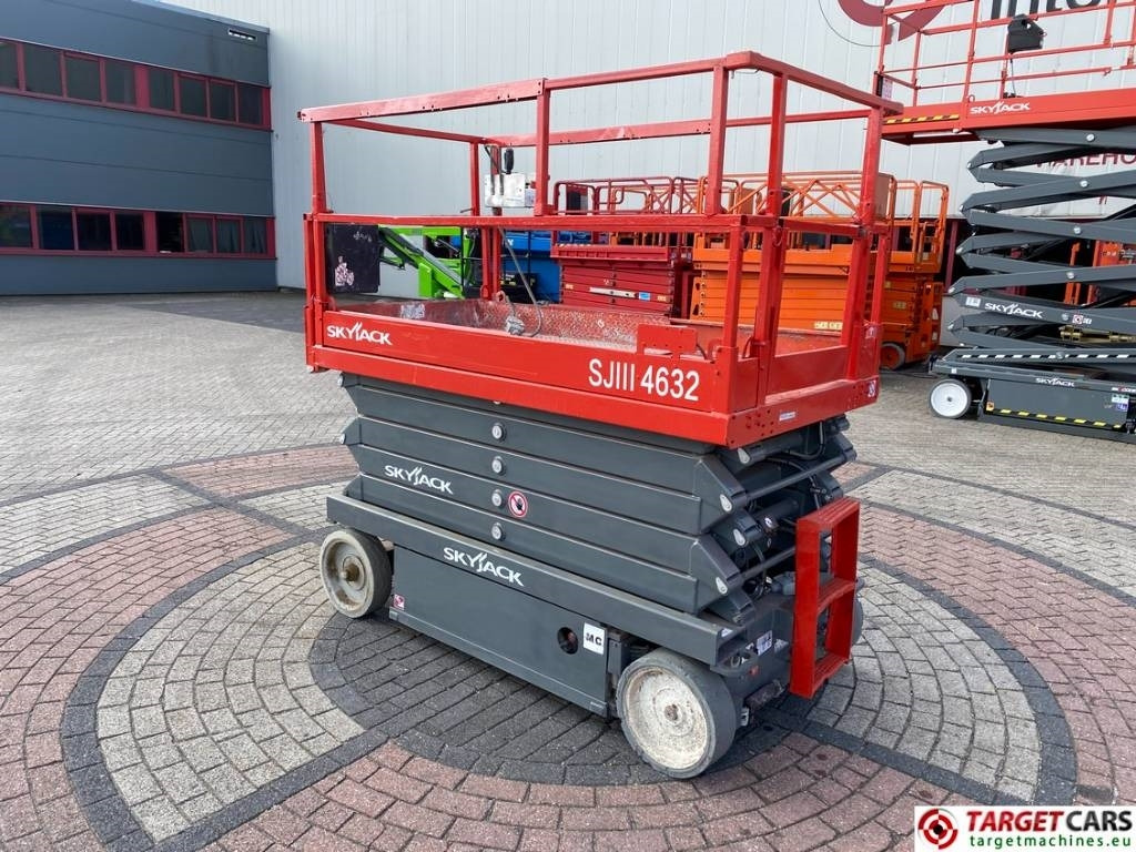 SkyJack SJ4632 Electric 4632 Scissor Work Lift 1170cm - Scissor lift: picture 4 SkyJack SJ4632 Electric 4632 Scissor Work Lift 1170cm - Scissor lift: picture 4