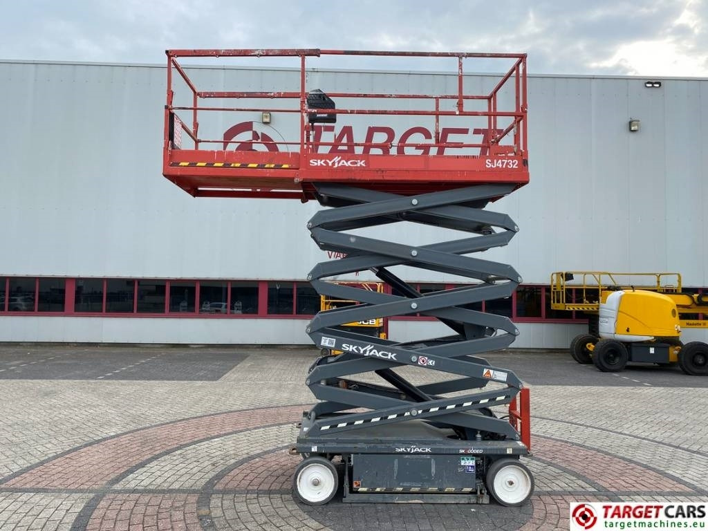 SkyJack SJ4732 Electric 4732 Scissor Work Lift 1165cm - Scissor lift: picture 5 SkyJack SJ4732 Electric 4732 Scissor Work Lift 1165cm - Scissor lift: picture 5