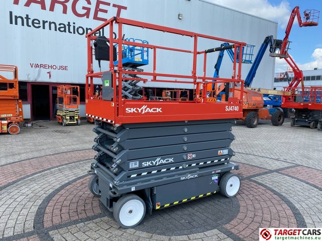 SkyJack SJ4740 Electric 4740 Scissor Work Lift 1380cm - Scissor lift: picture 1 SkyJack SJ4740 Electric 4740 Scissor Work Lift 1380cm - Scissor lift: picture 1