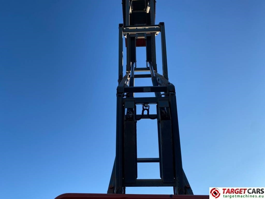 Scissor lift SkyJack SJ8841 RT Diesel 4x4 Scissor Work Lift 1430cm: picture 27