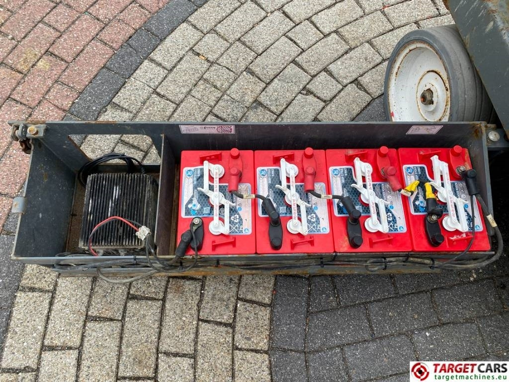 Scissor lift SkyJack SJIII-3226 Electric 3226 Scissor Work Lift 990cm: picture 17 Scissor lift SkyJack SJIII-3226 Electric 3226 Scissor Work Lift 990cm: picture 17