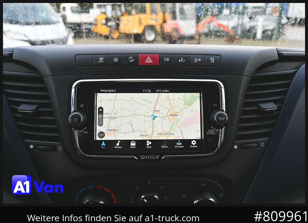 IVECO Daily 35S18 A8V Mixto, Hi-Matic, Klima, AHK - Panel van, Crew cab van: picture 3 IVECO Daily 35S18 A8V Mixto, Hi-Matic, Klima, AHK - Panel van, Crew cab van: picture 3
